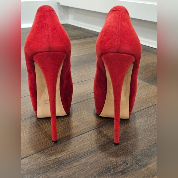 Giuseppe Zanotti Red Suede Peep Toe Platform Heels - Picture 5 of 13